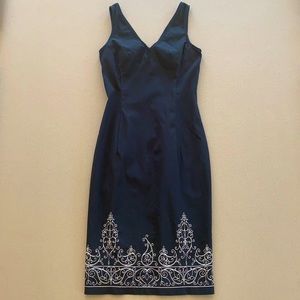 Express Stretch Sleeveless Embroidered Stitching Dress Black 7 8 V neck